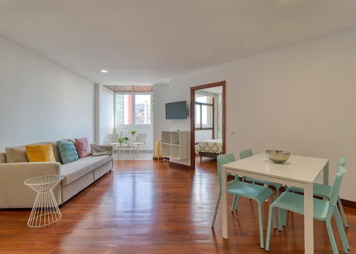 Bright Townhouse - Views - 5 Min Walk To The Apartamento *