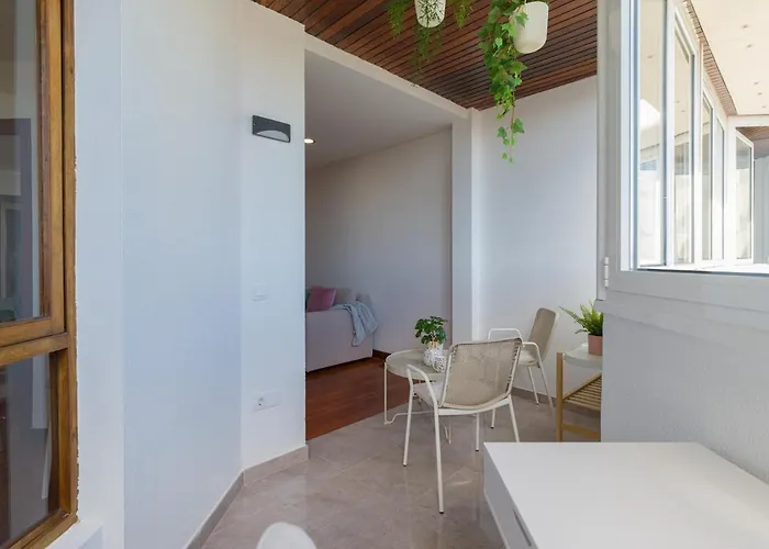 Bright Townhouse - Views - 5 Min Walk To The * Las Palmas de Gran Canaria