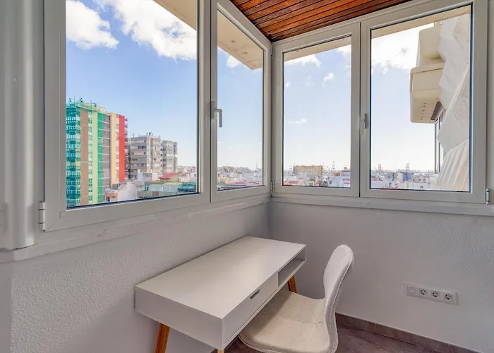 Lägenhet Bright Townhouse - Views - 5 Min Walk To The *