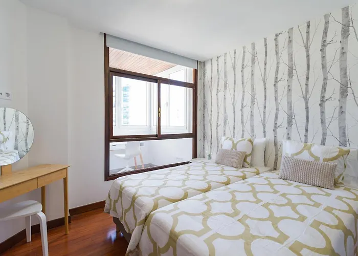 Bright Townhouse - Views - 5 Min Walk To The Las Palmas de Gran Canárias