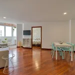 Apartment Bright Townhouse - Views - 5 Min Walk To The *