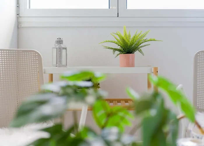 Apartament Bright Townhouse - Views - 5 Min Walk To The *