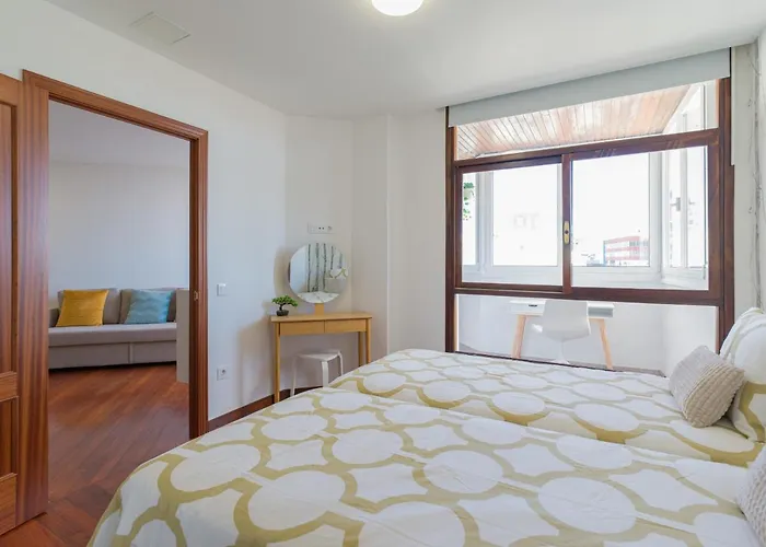 Bright Townhouse - Views - 5 Min Walk To The Apartament