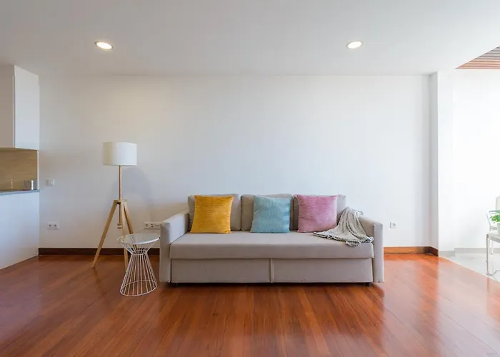 Bright Townhouse - Views - 5 Min Walk To The Las Palmas de Gran Canaria