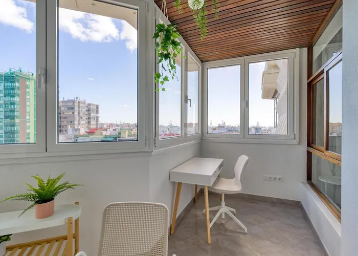 Bright Townhouse - Views - 5 Min Walk To The * Las Palmas de Gran Canaria